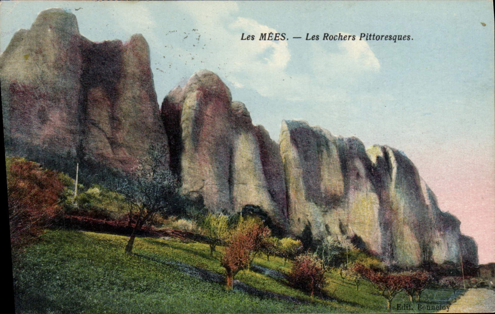 VINTAGE POSTCARD Mees picturesque rocks