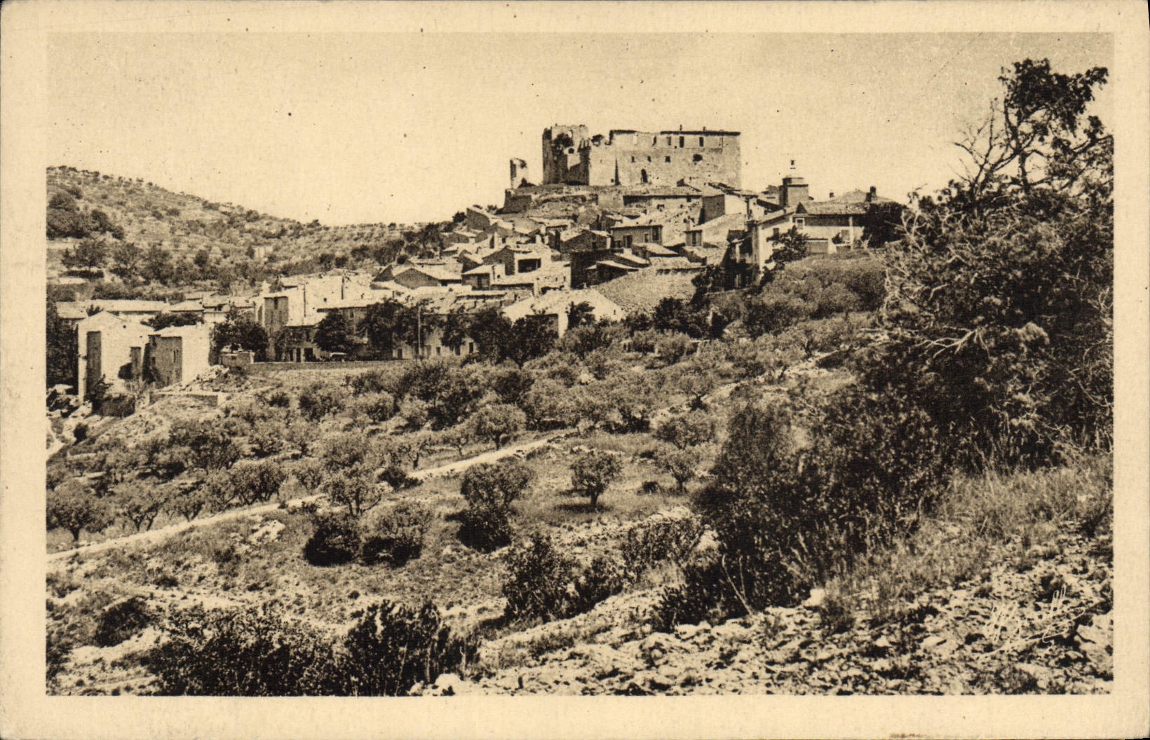 VINTAGE POSTCARD Greoux Les Bains View