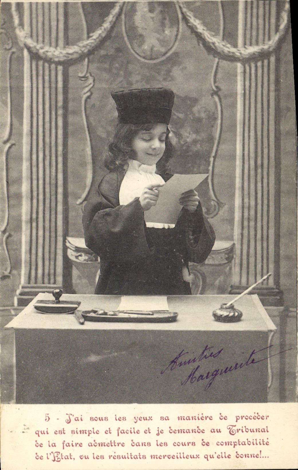 VINTAGE POSTCARD Enfant Judges Lawyer