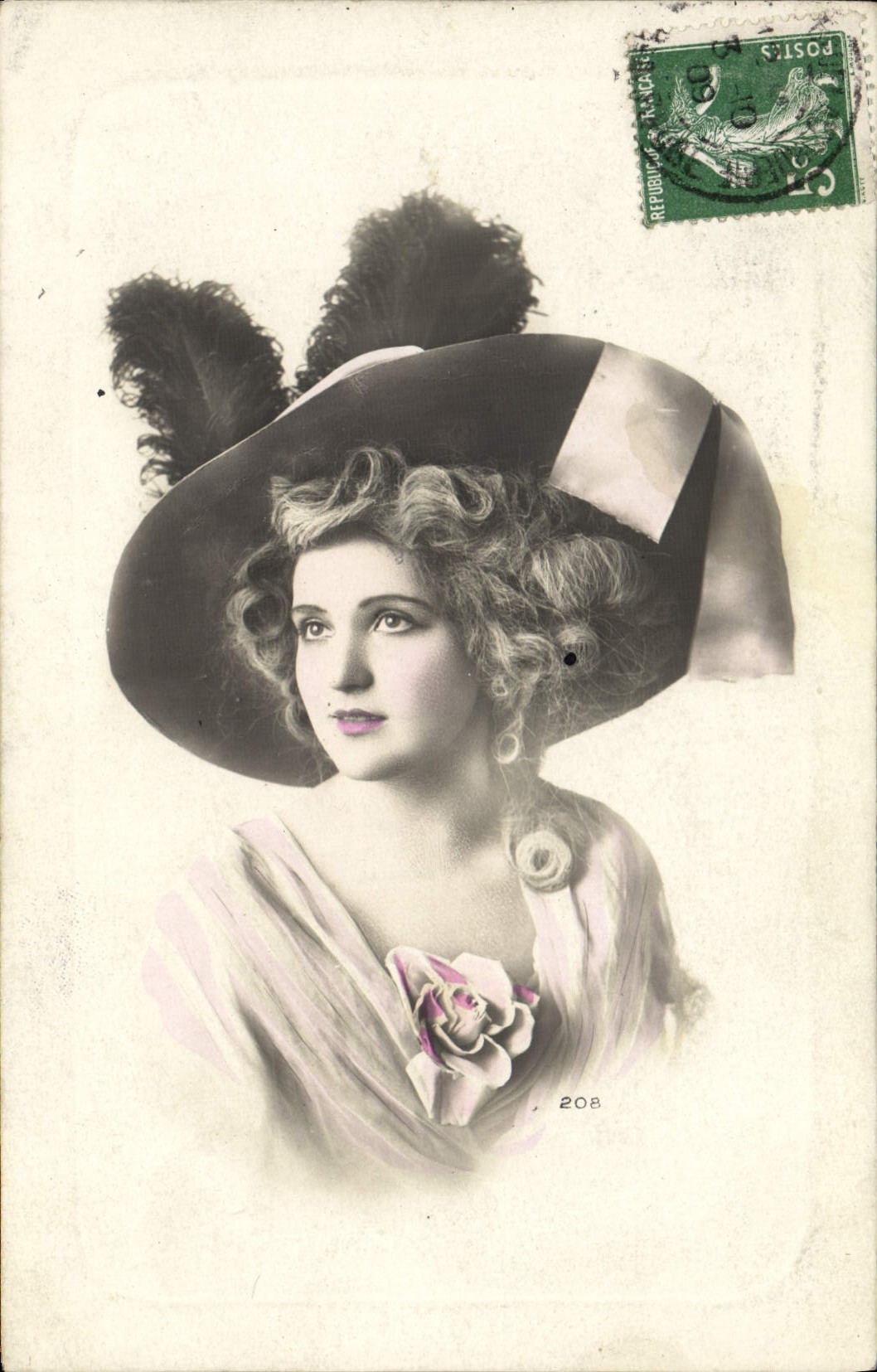 CPA Mode Femme Chapeau