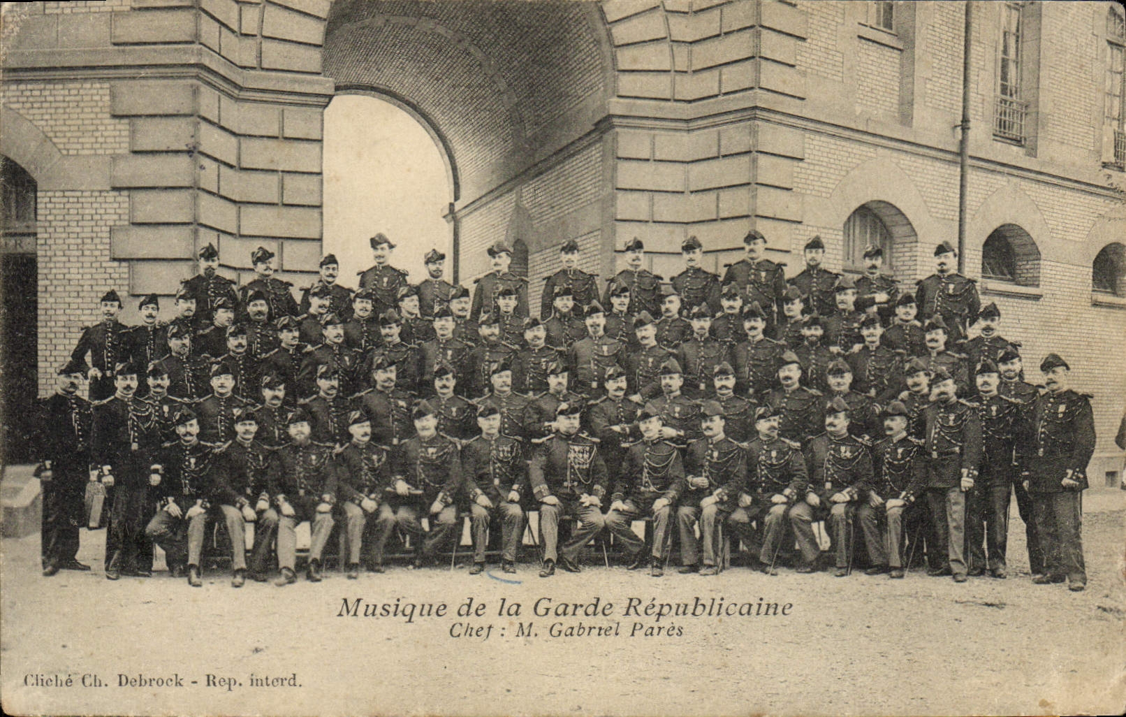 CPÄ Musique of the Gabriel Republican guard Avoid