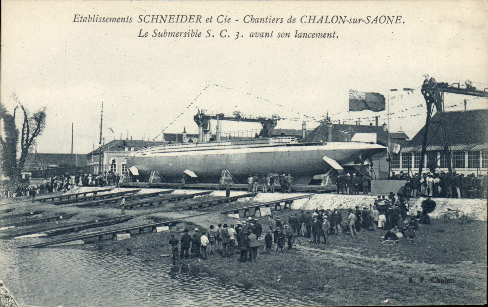 CPA Bateau Etablissements Schneider et Cie Chantiers de Chalon sur Saone le submersible SC3 avant son lancement