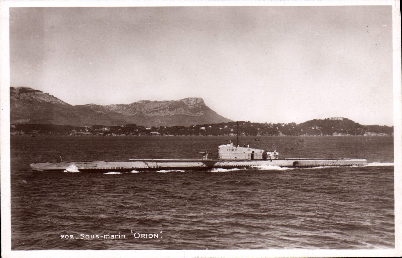 VINTAGE POSTCARD Boat Orion Submarine
