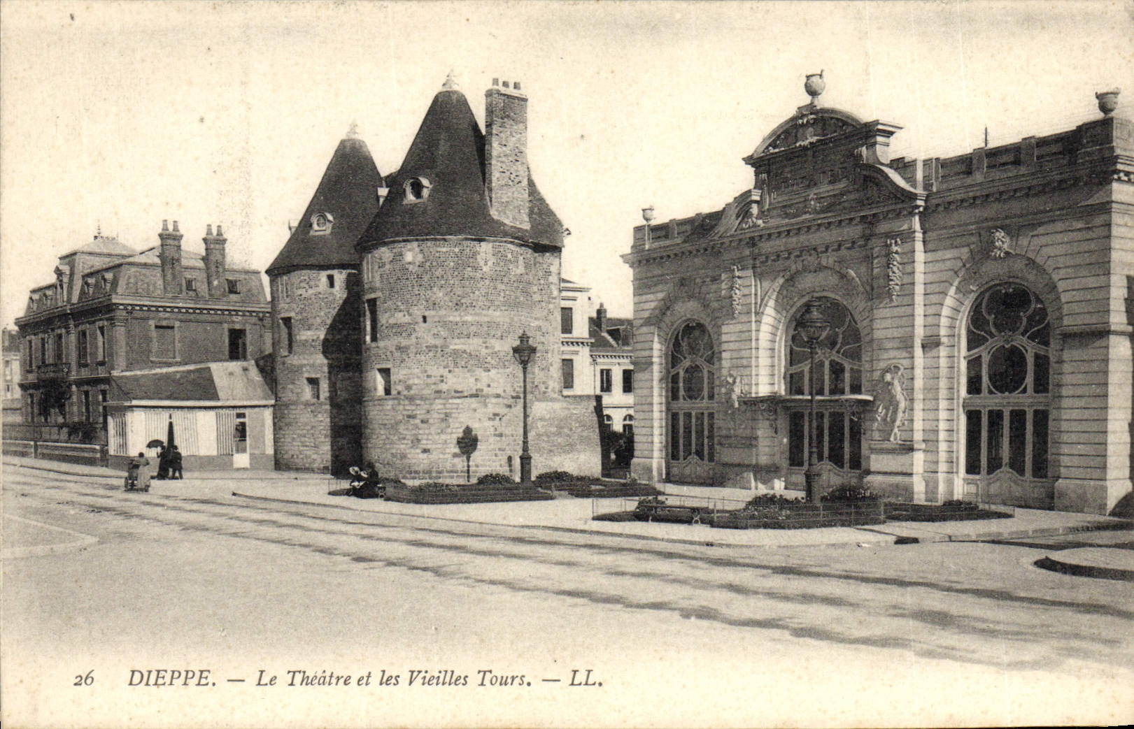 CPA Theatre Dieppe Le theatre et les vieilles tours 
