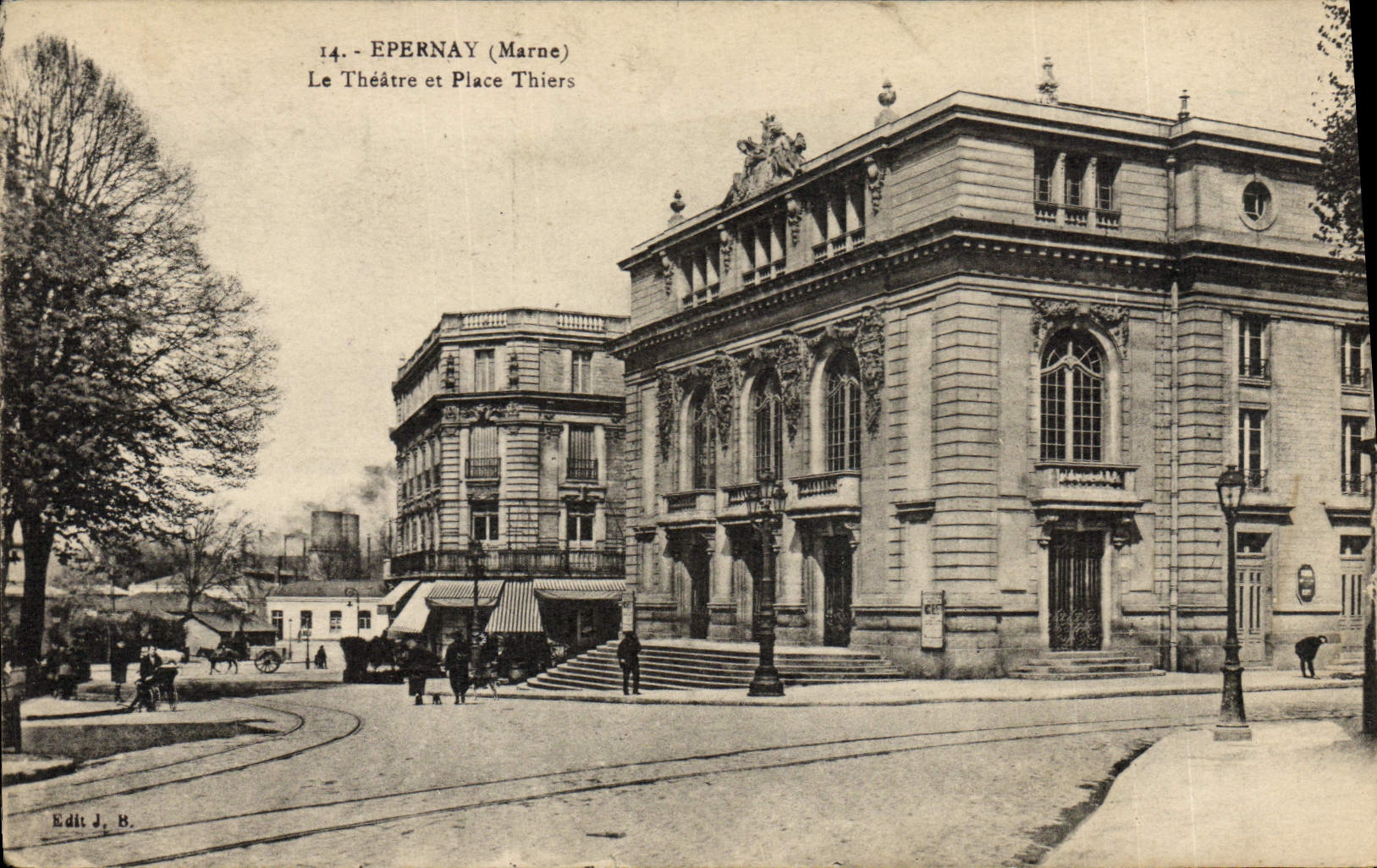 CPA Le Theatre et place Thiers Epernay