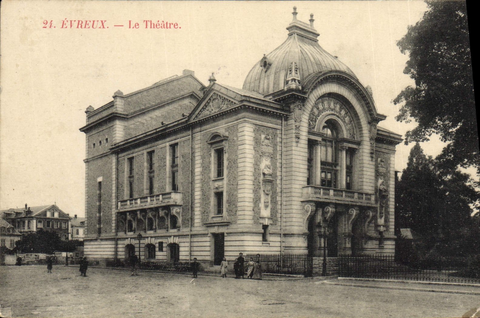 CPA Evreux Le Theatre 