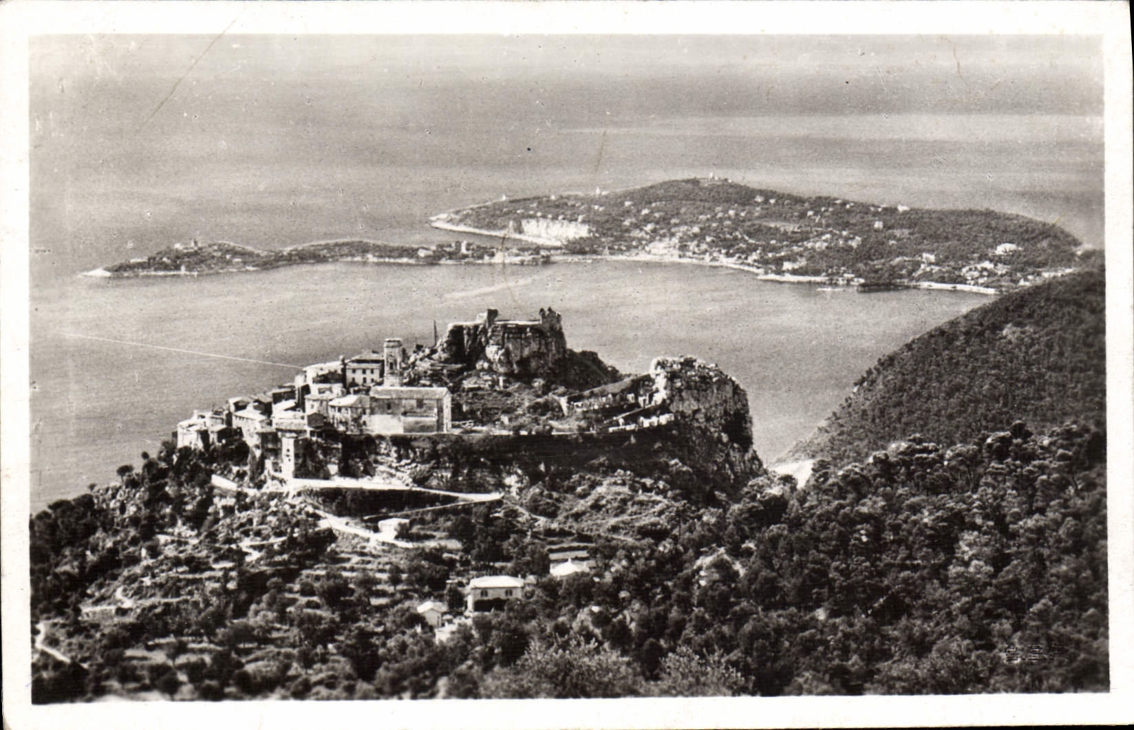 POSTAL MODERNA Eze visto en la aldea y el cabo Ferrat