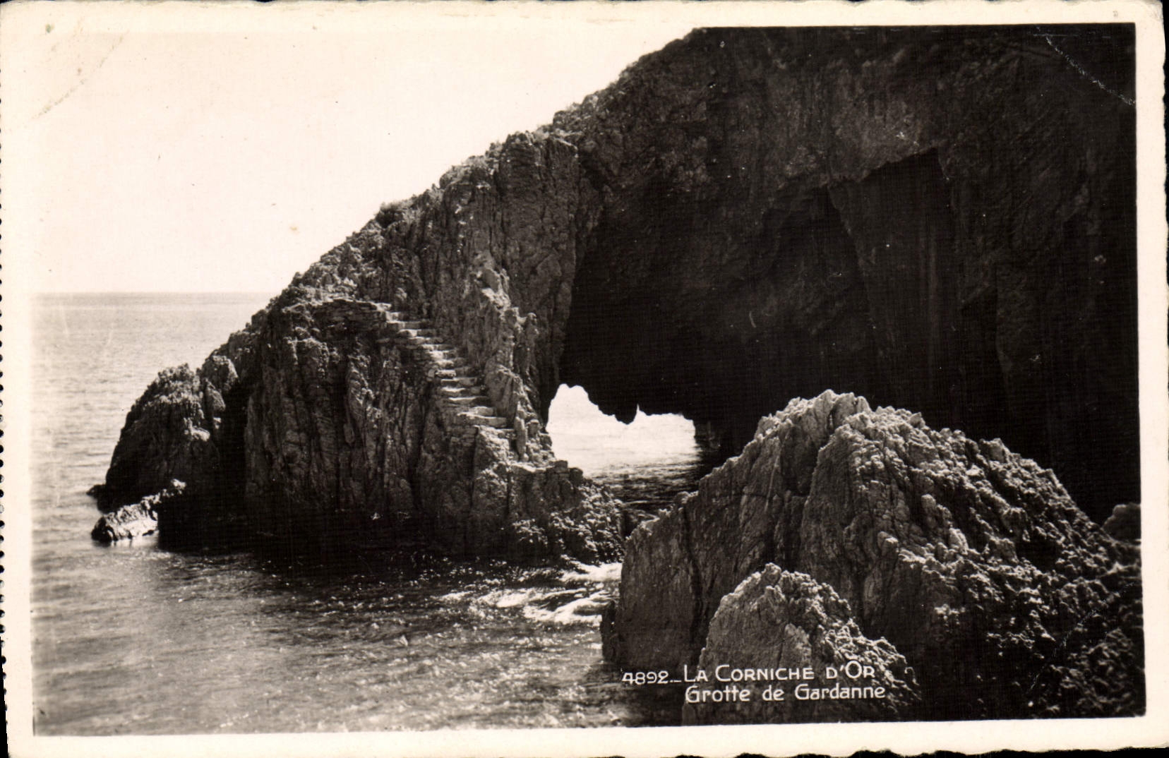 CPA La Corniche D'Or Grotte De Gardanne