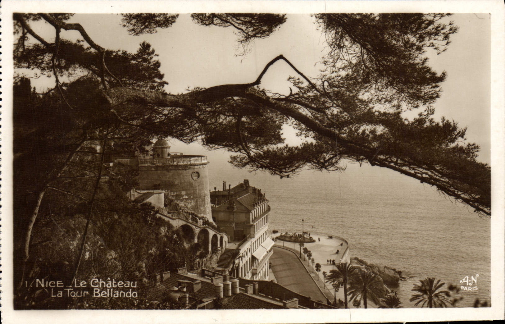 CPA Nice Le Chateau La Tour Bellanda