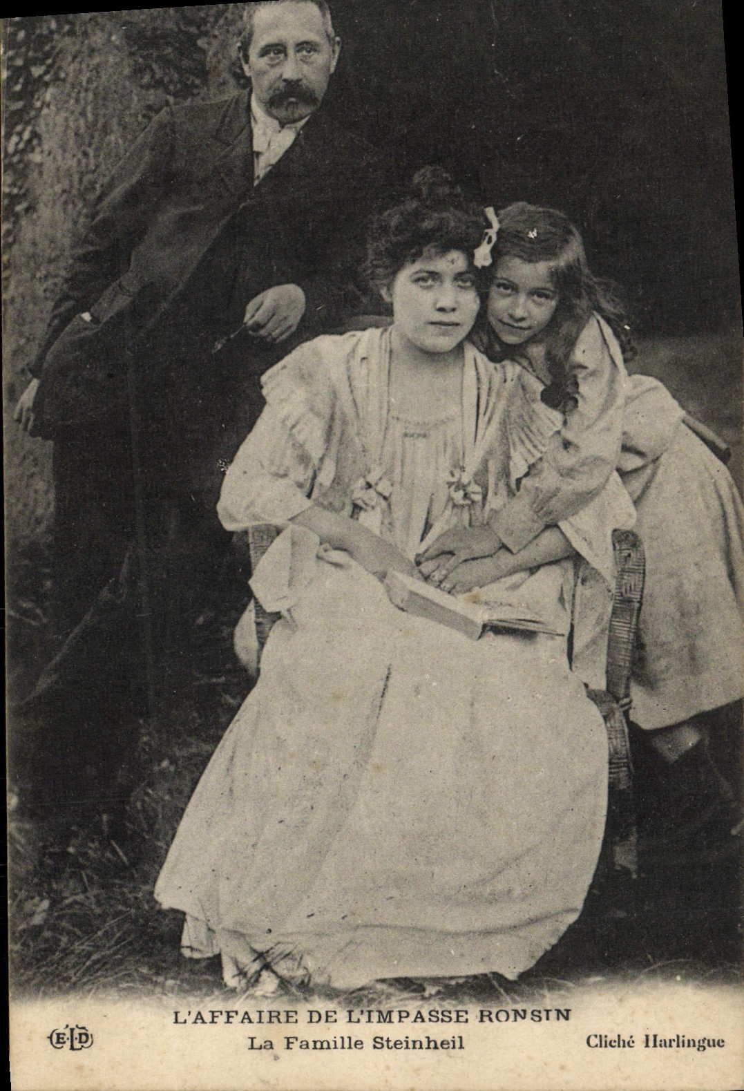 VINTAGE POSTCARD Justice the business of the Ronsin dead end the Steinheil family