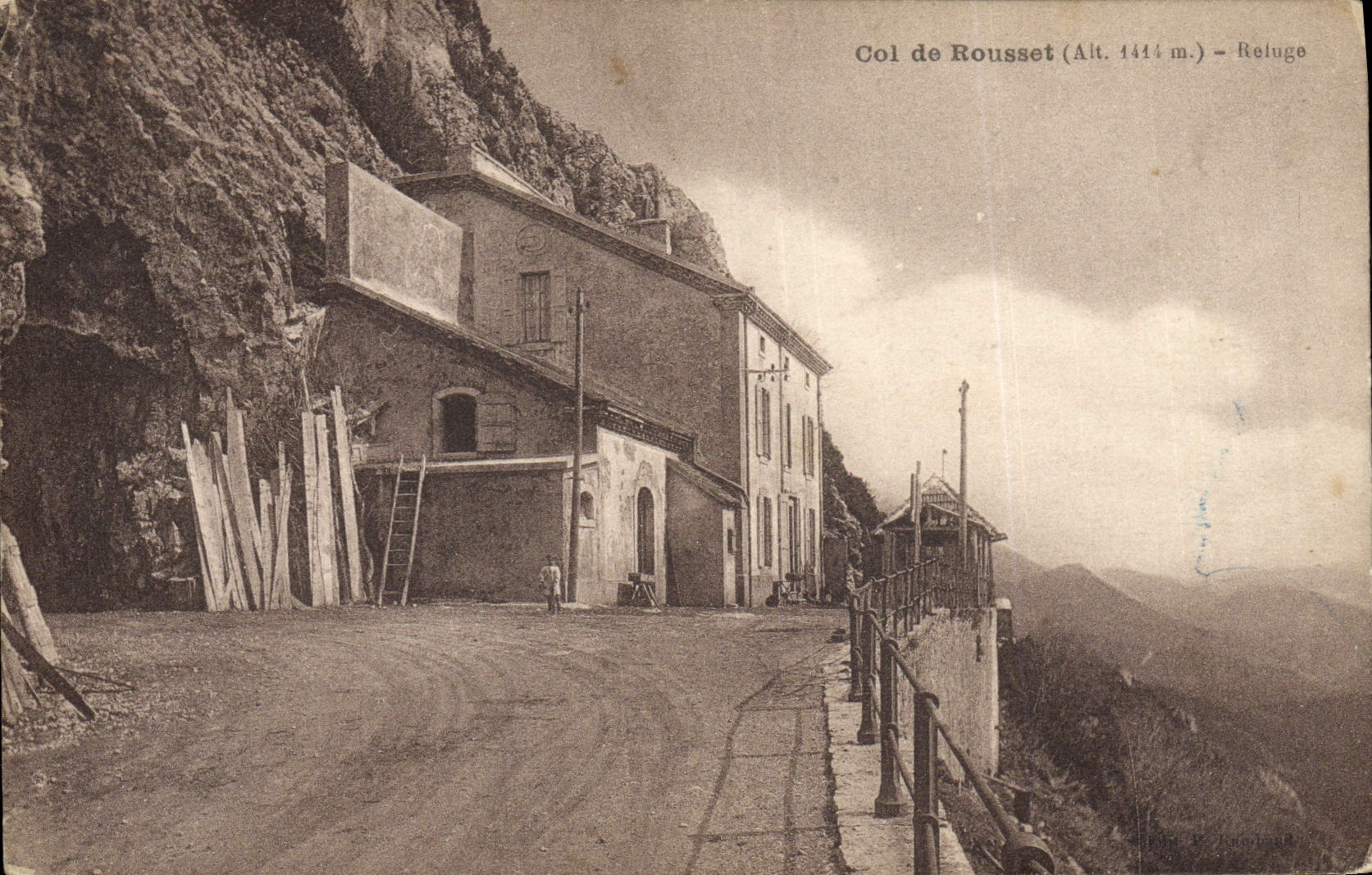 VINTAGE POSTCARD Alpinism Collar of Rousset Refuge