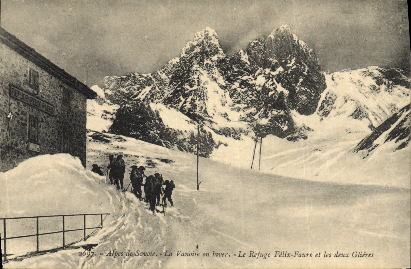 CPA Alpinisme Alpes de Savoie La Vanoise en hiver Le refuge Felix Faure et les deux Glieres