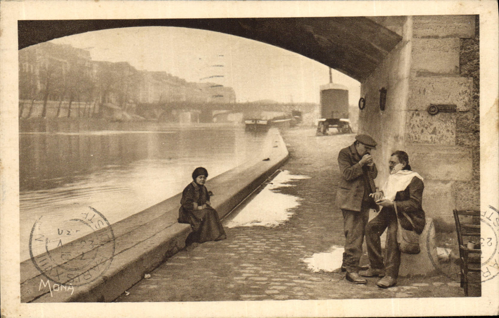 CPA Paris Scene de quai pres de Notre Dame Barbier Coiffeur Folklore TOP
