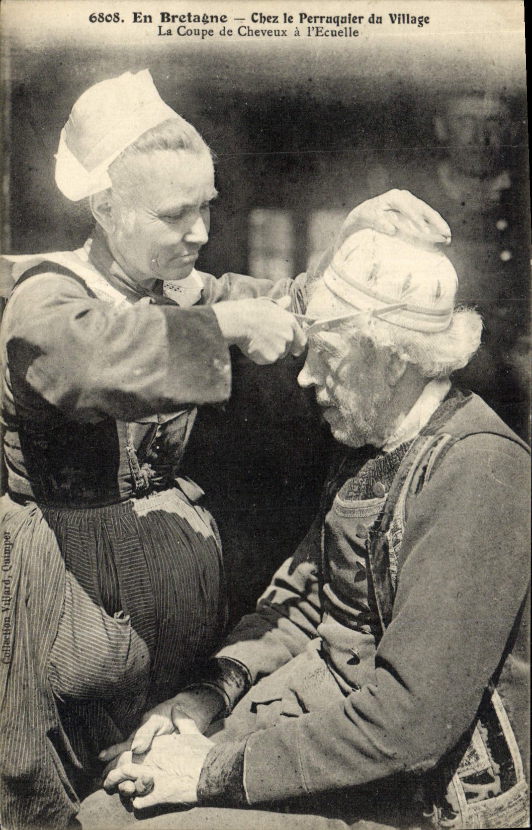 VINTAGE POSTCARD In Brittany In the wig maker of the village haircut to the bowl Hairdresser TOP