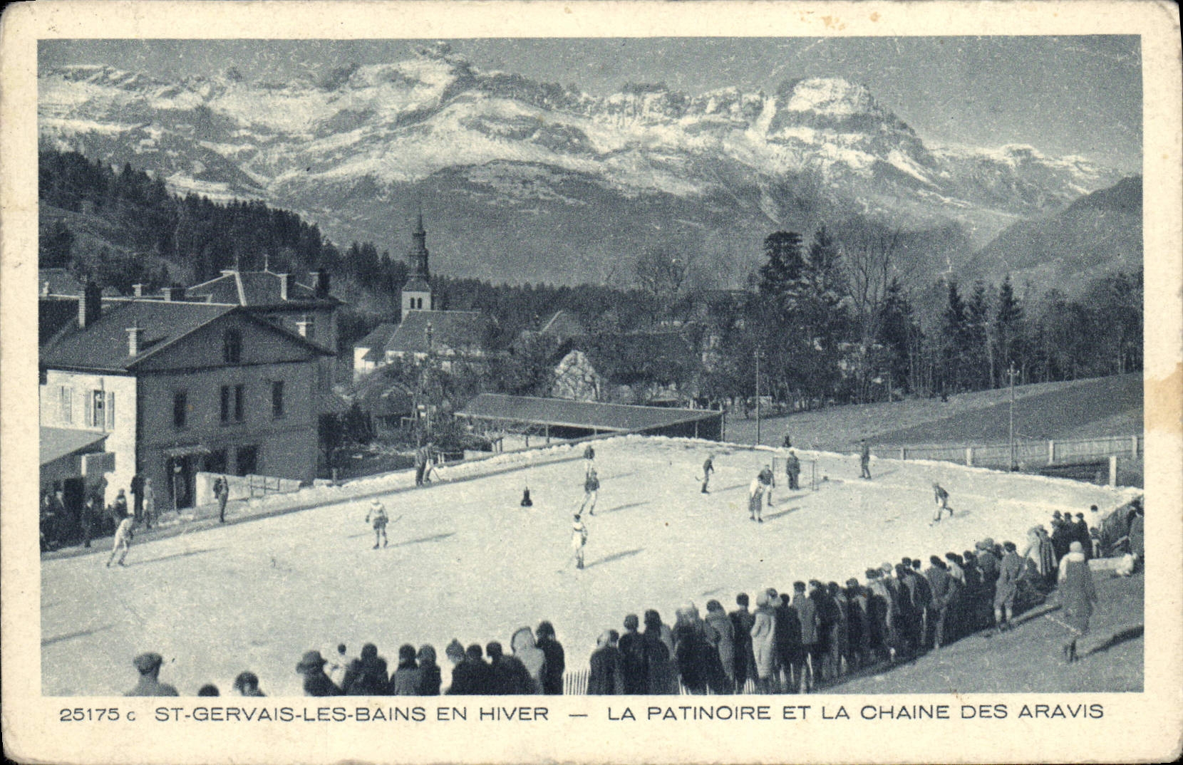 CPA Sports d'hiver Patinage St Gervais les Bains La patinoire et la chaine des Aravis