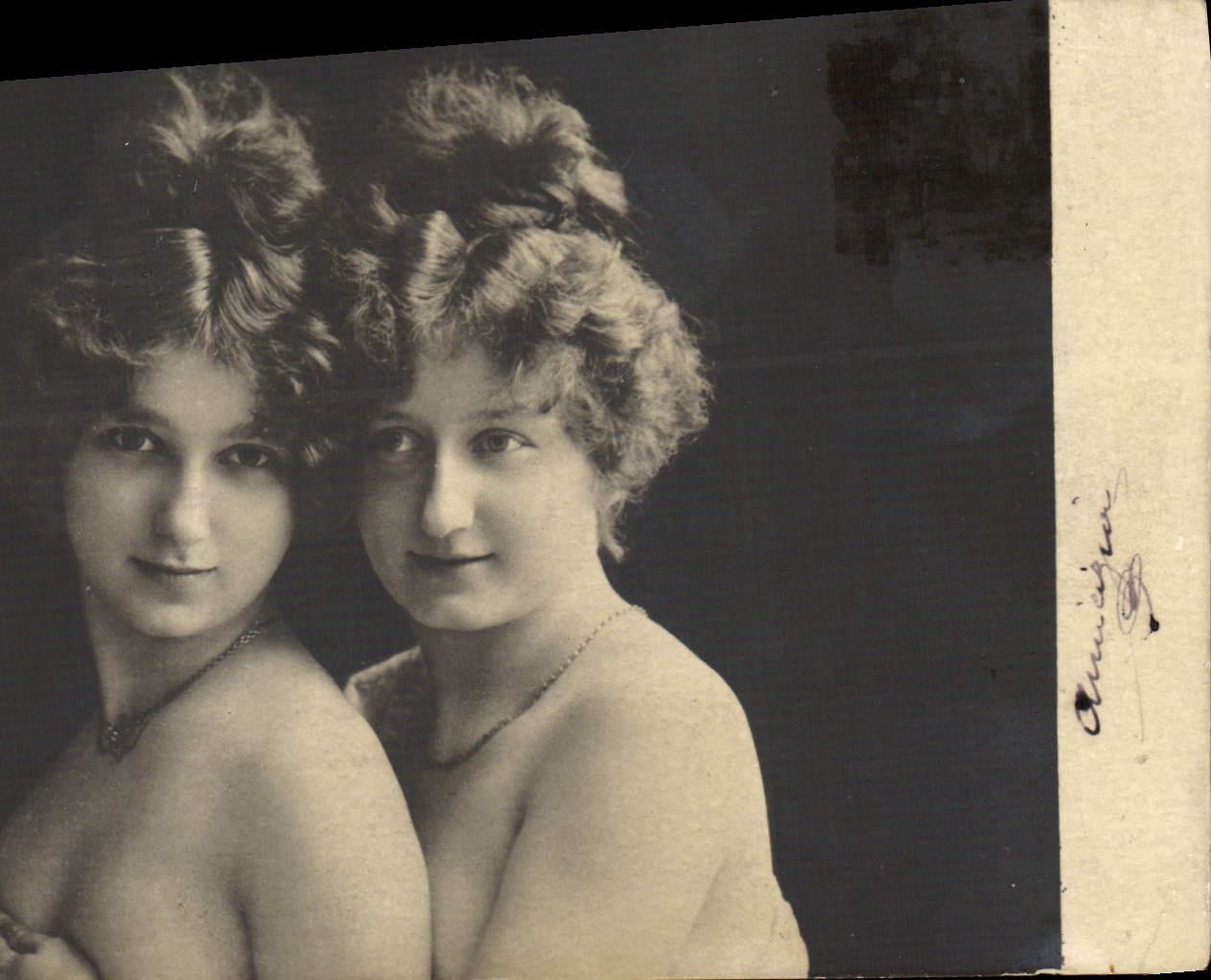 CPA Femmes nu erotique 