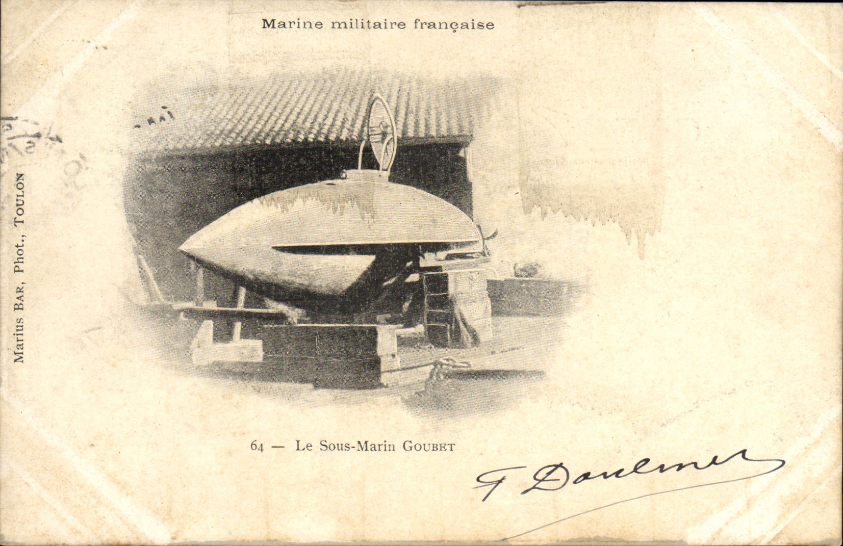 CPA Bateau de guerre Sous-marin Goubet