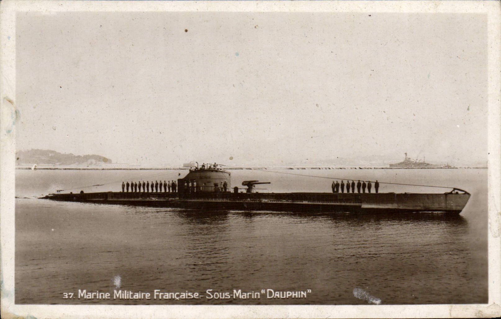 CPA Bateau de guerre Sous-marin Dauphin