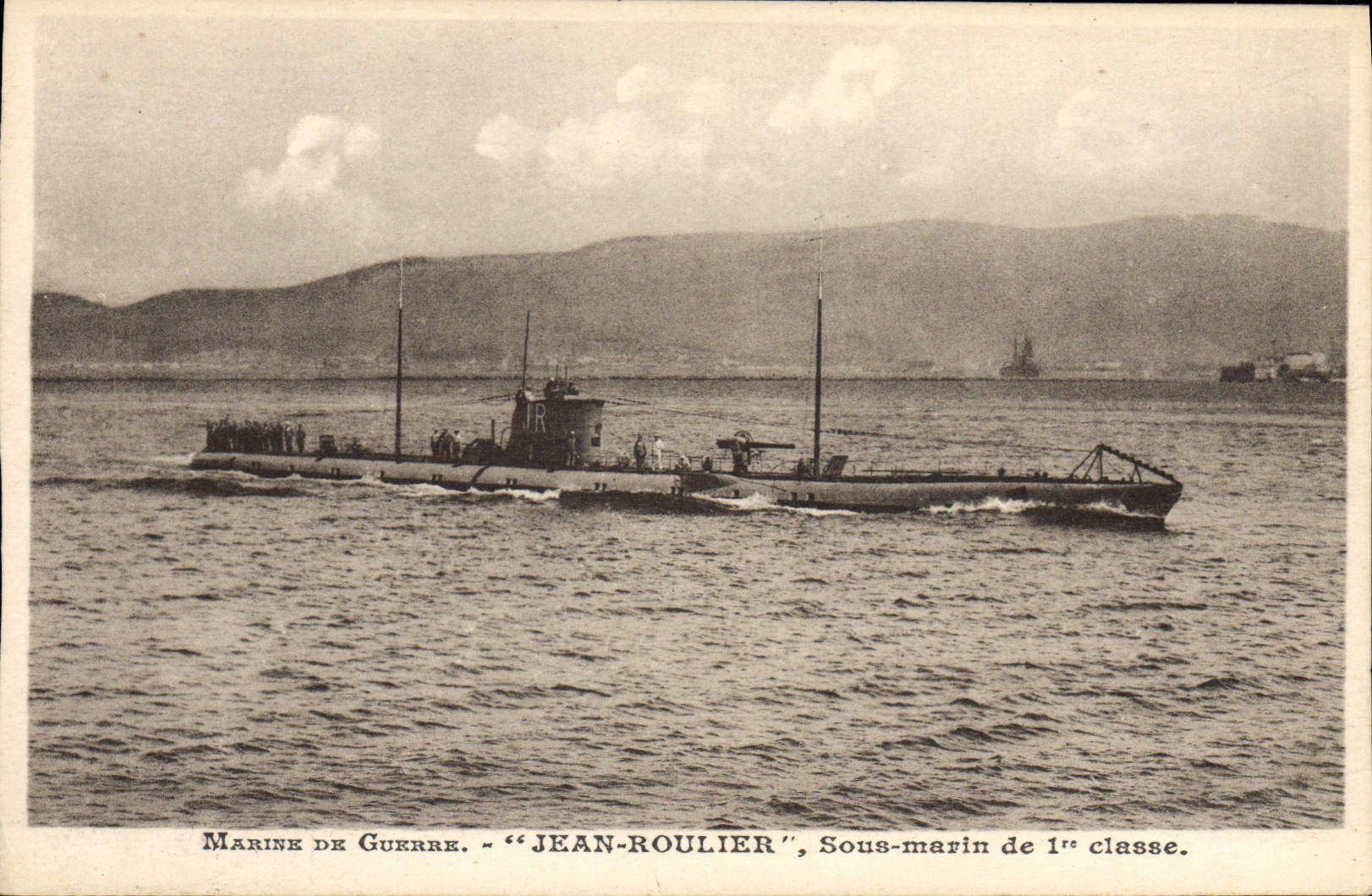 CPA Bateau de guerre Jean Roulier Sous-marin de 1ere classe