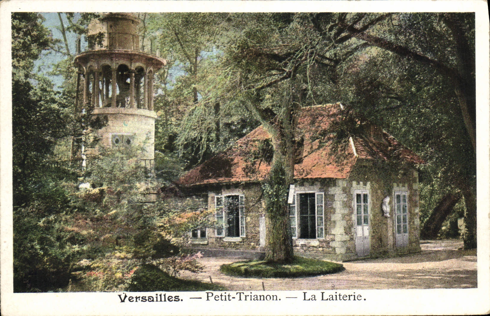CPA Palais De Versailles Petit Trianon La laiterie
