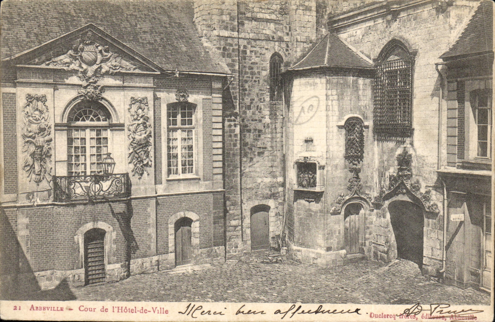 VINTAGE POSTCARD Abbeville Court of the town hall