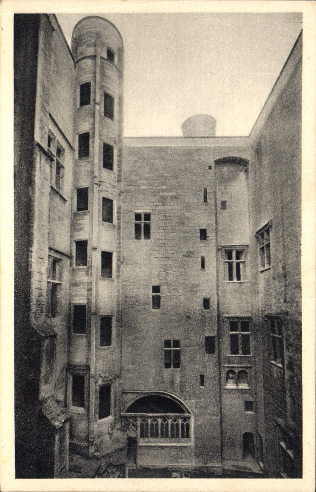 CPA Tarascon Chateau la Visette claire