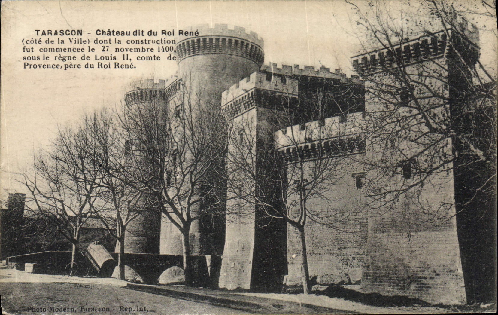 CPA Tarascon Le Chateau dit du Roi Rene