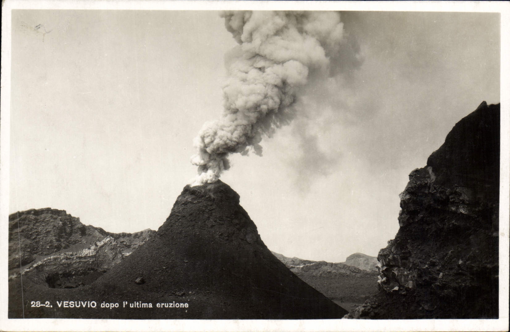 VINTAGE POSTCARD Volcano Vesuvio dopo the ultima eruzione