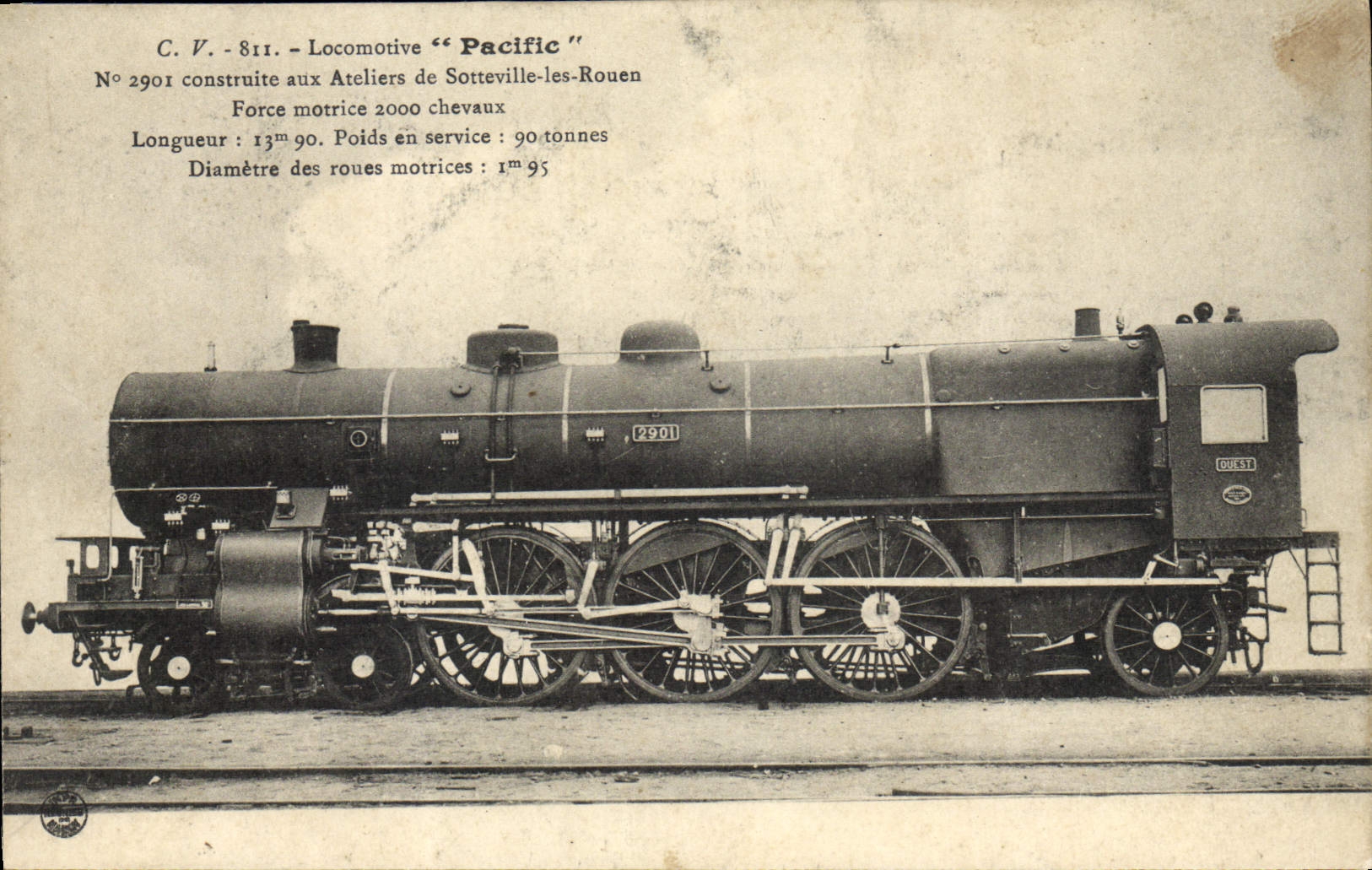CPA Train Locomotive Pacific 2901 construite aux ateliers de Sotteville les Rouen