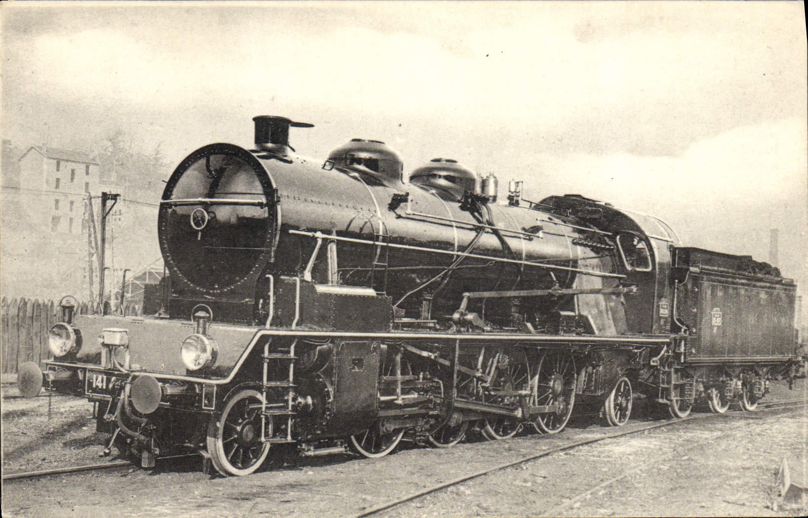 VINTAGE POSTCARD Train Engine of the South East ex PLM Machine 141 C 180