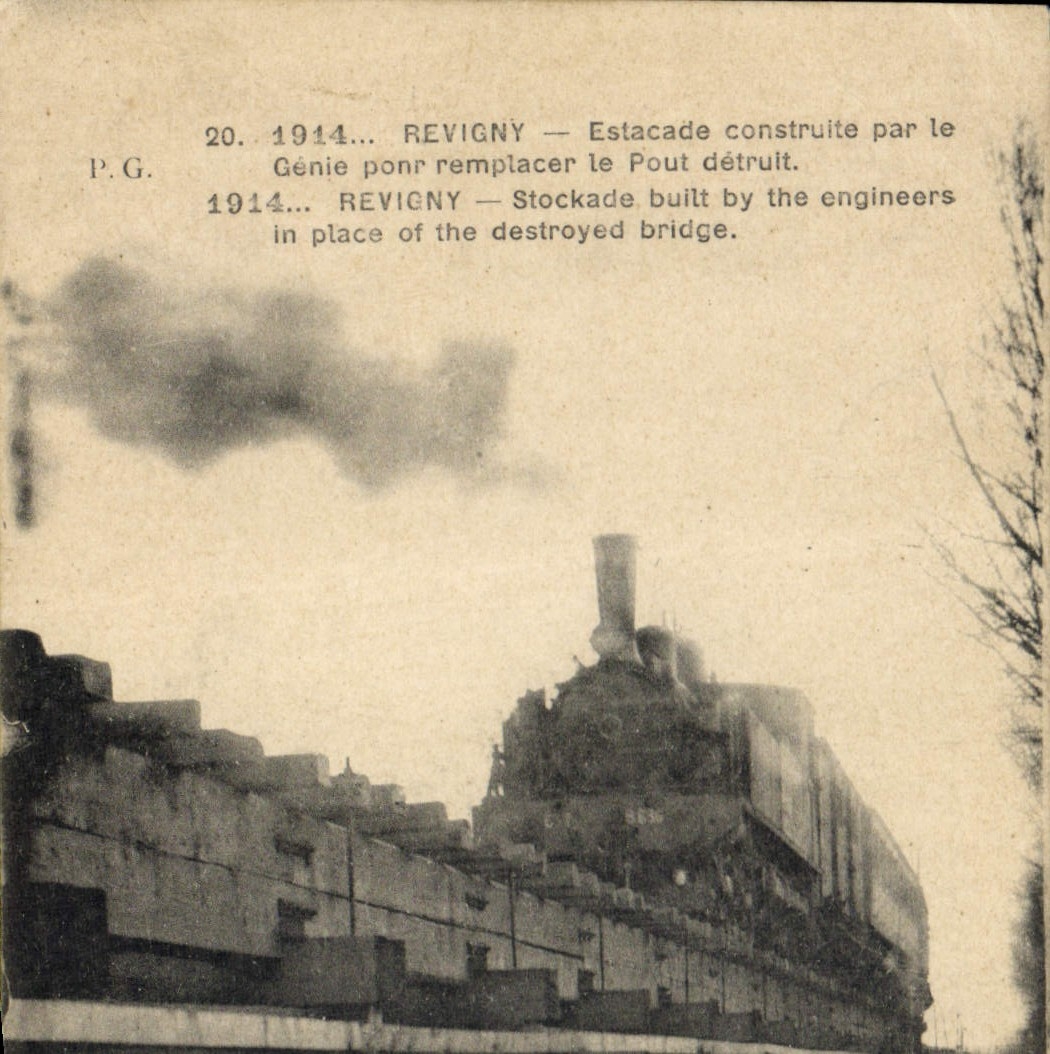 VINTAGE POSTCARD Train Engine Revigny Estacadre built by the genius to replace the destroyed bridge