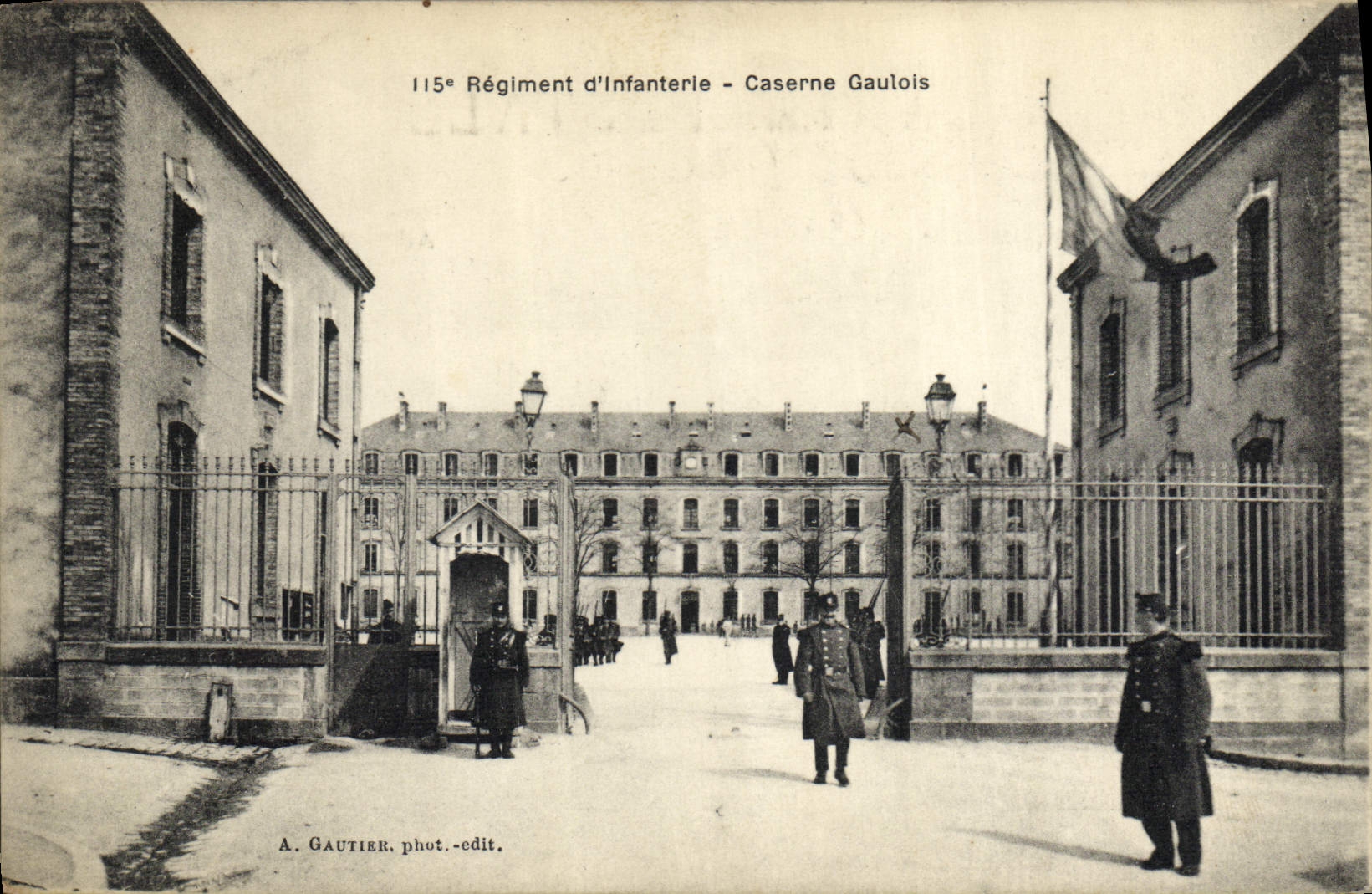 Regimiento de Militaria 115eme de la POSTAL de la VENDIMIA de los cuarteles gálicos de la infantería