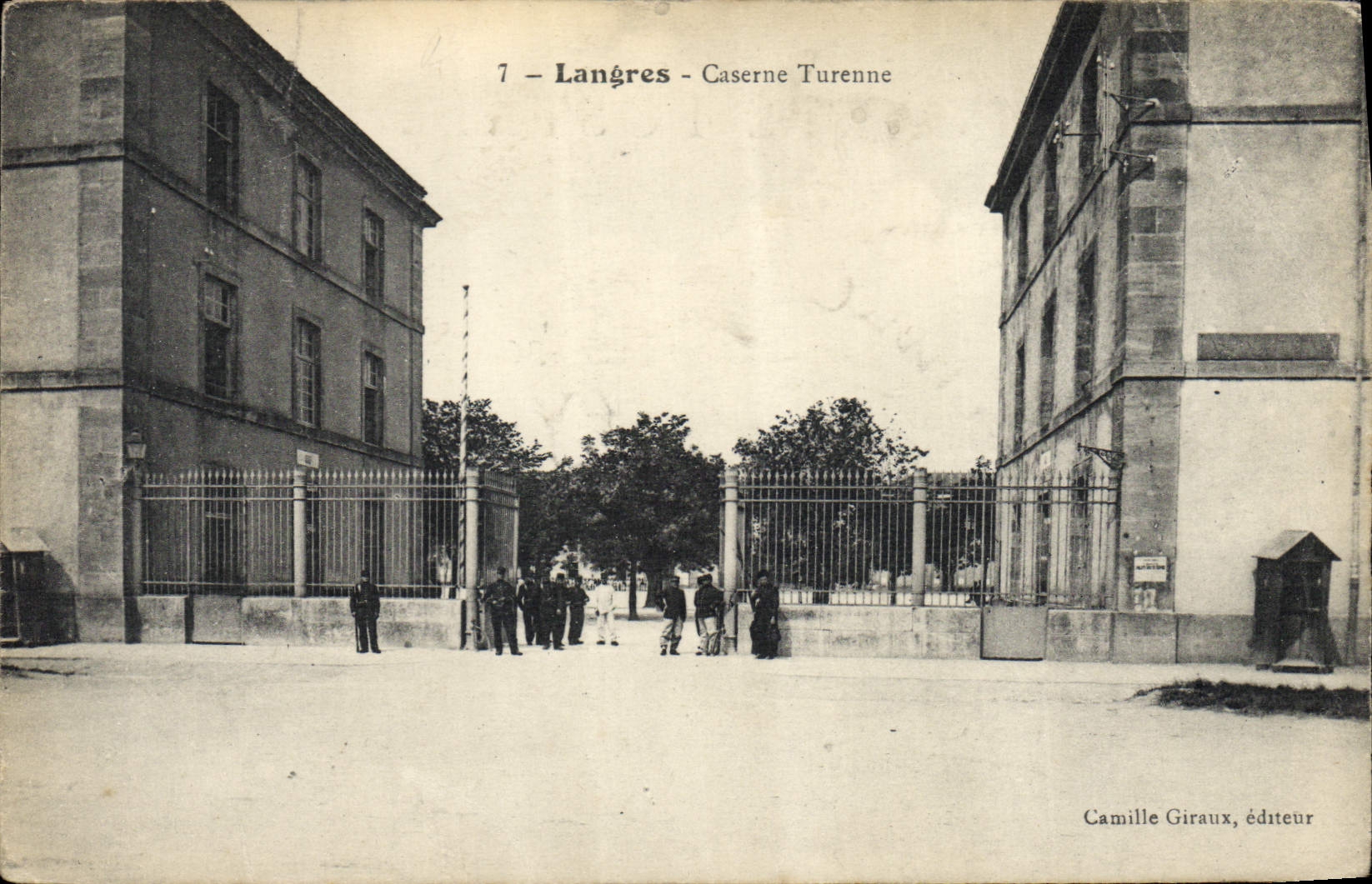 Cuarteles de Militaria Langres Turenne de la POSTAL de la VENDIMIA