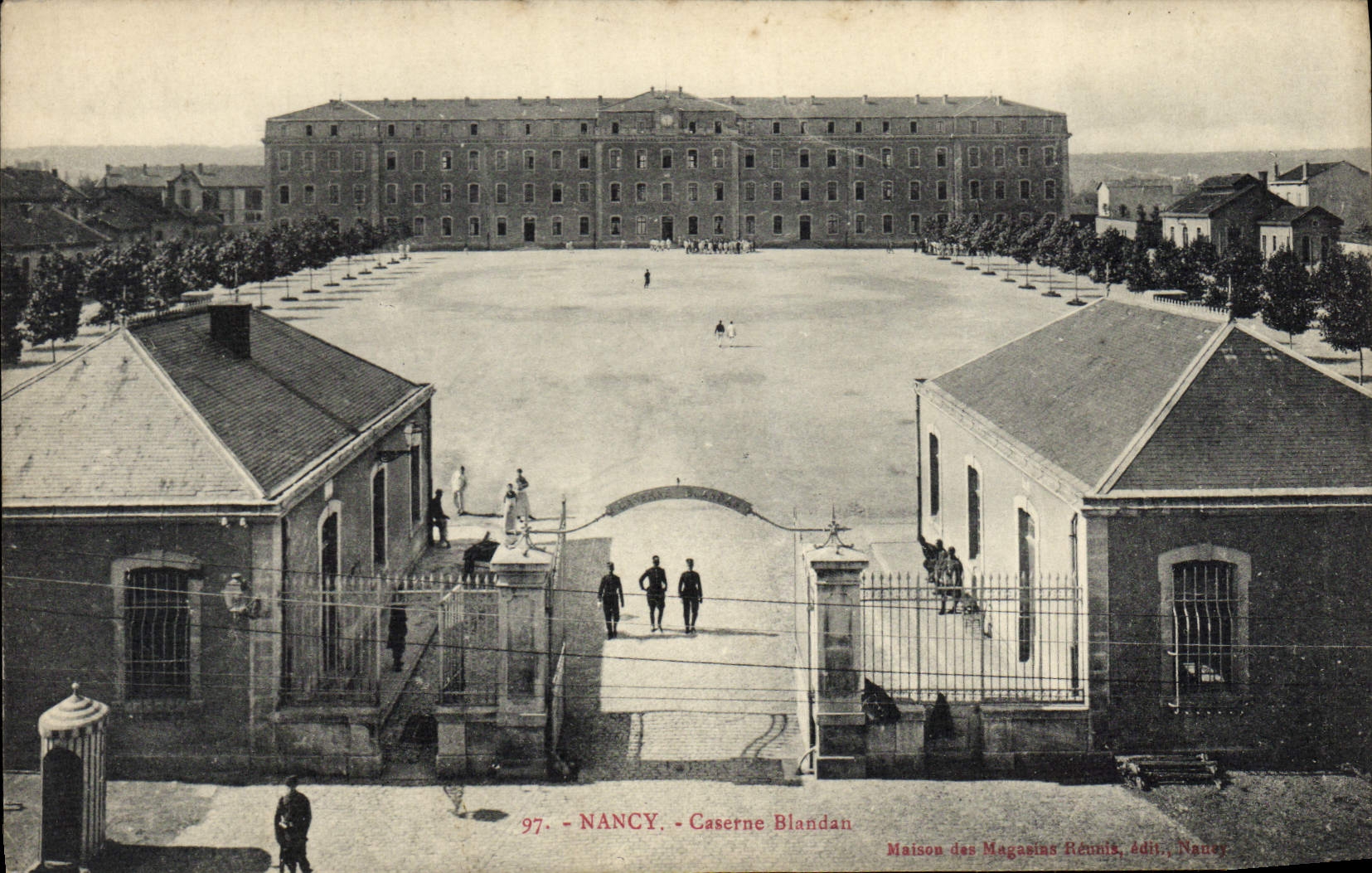 CPA Militaria Nancy Caserne Blandan