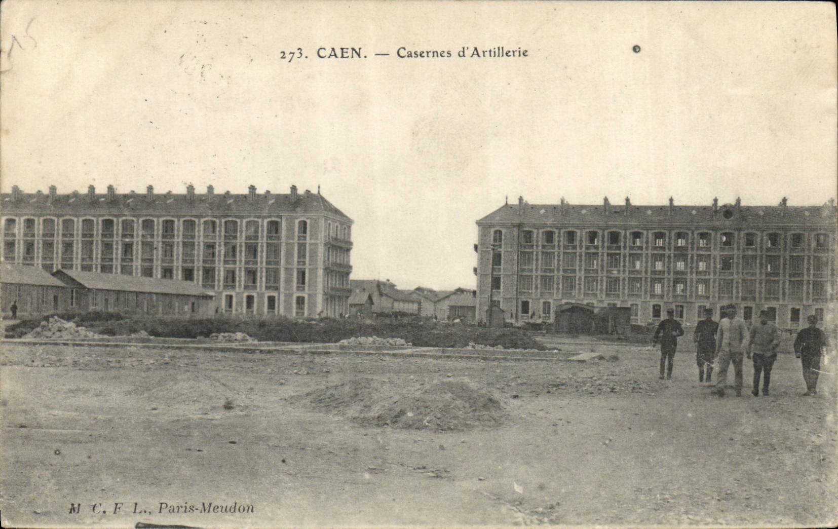 CPA Militaria Caen Caserne d'artillerie 