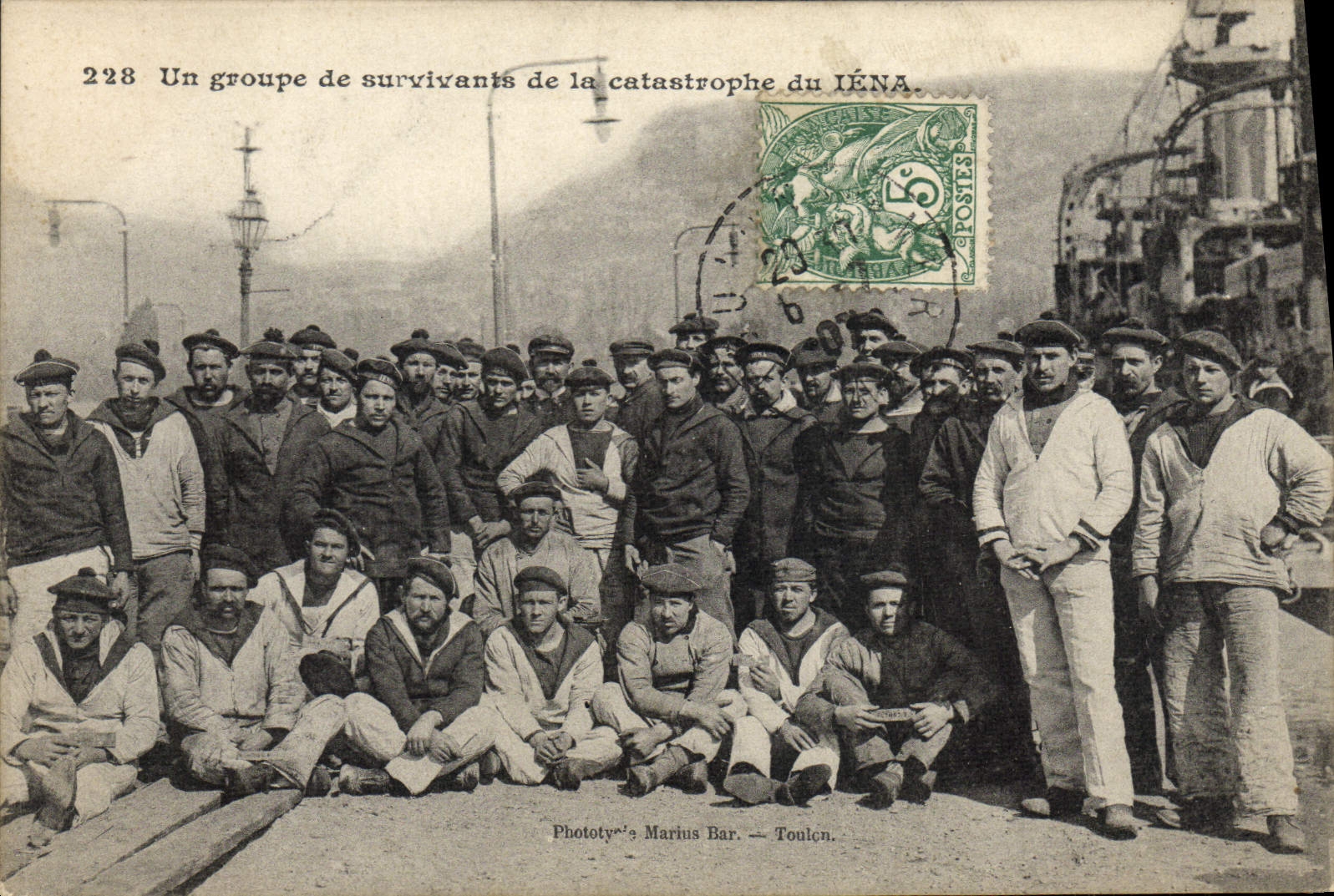 VINTAGE POSTCARD Boat War a group of survivors of the catastrophe of Iena