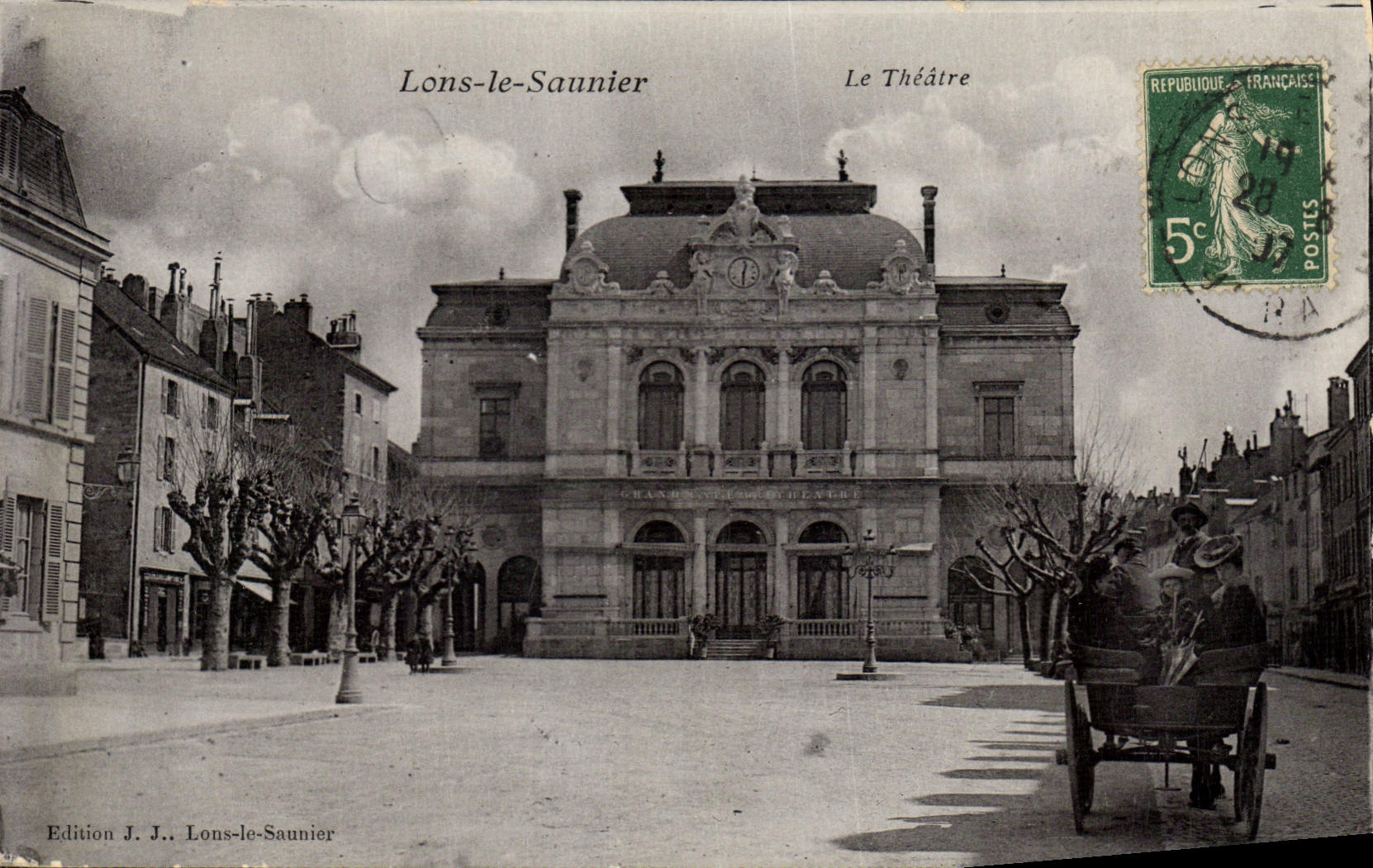 CPA Lons le Saulnier Le Theatre 
