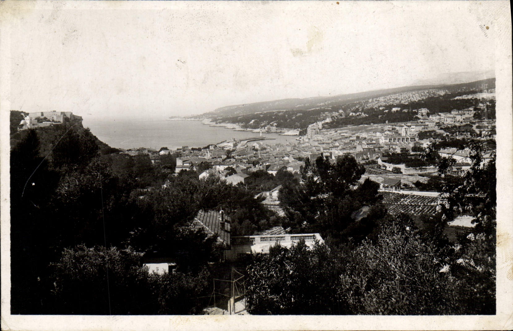 CPA Cassis Sur Mer Vue Generale