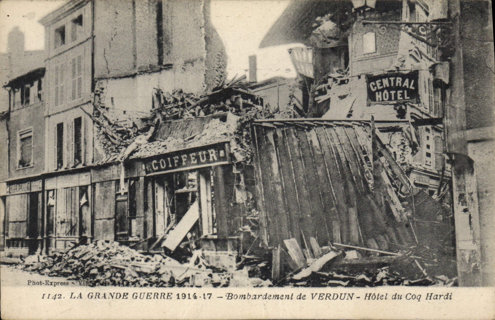VINTAGE POSTCARD Militaria Hairdresser Wig maker Bombardment of Verdun Hotel of the Bold Cock