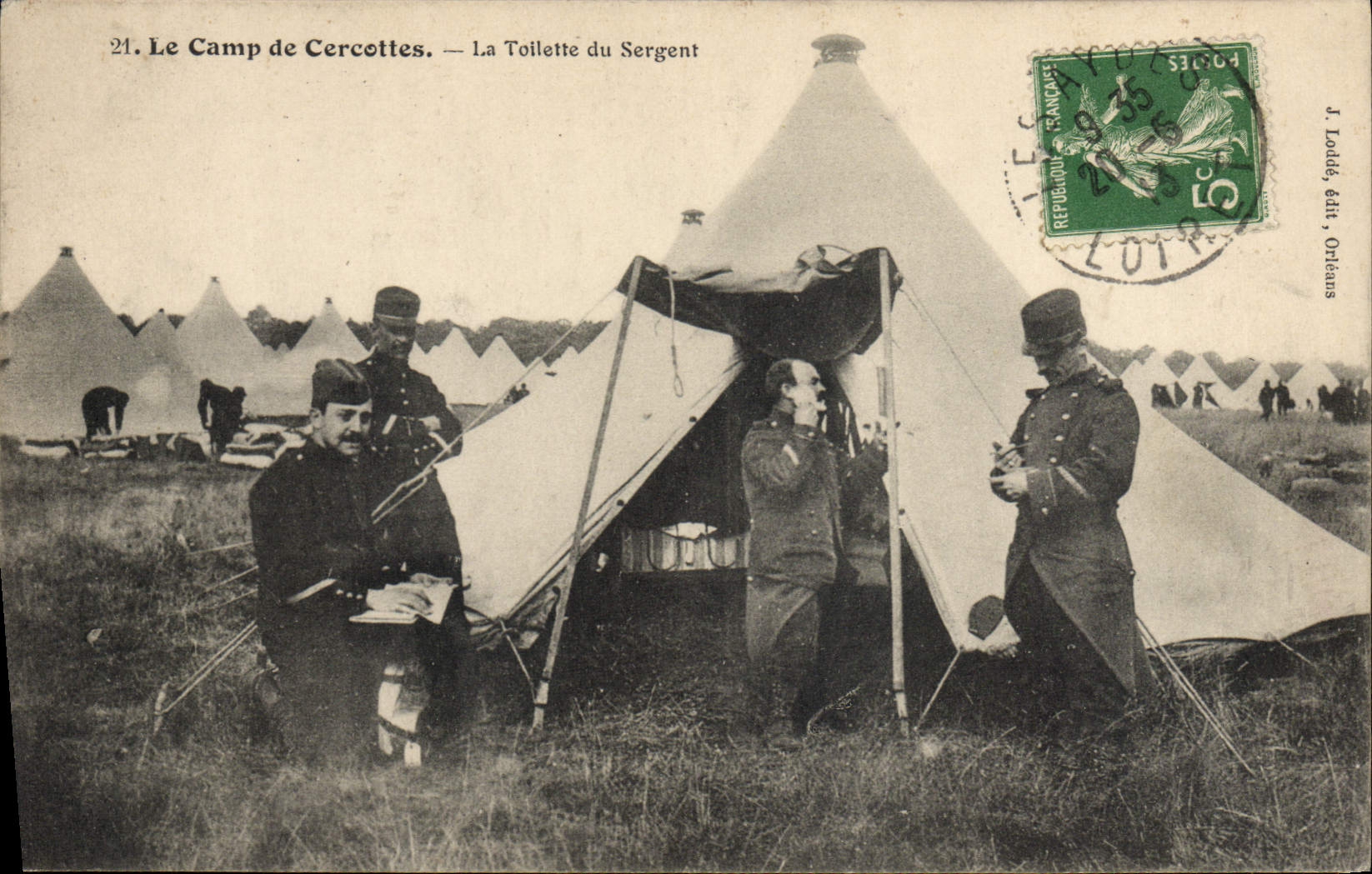 VINTAGE POSTCARD Militaria Hairdresser Wig maker Camp of Cercottes the toilet of the sergeant