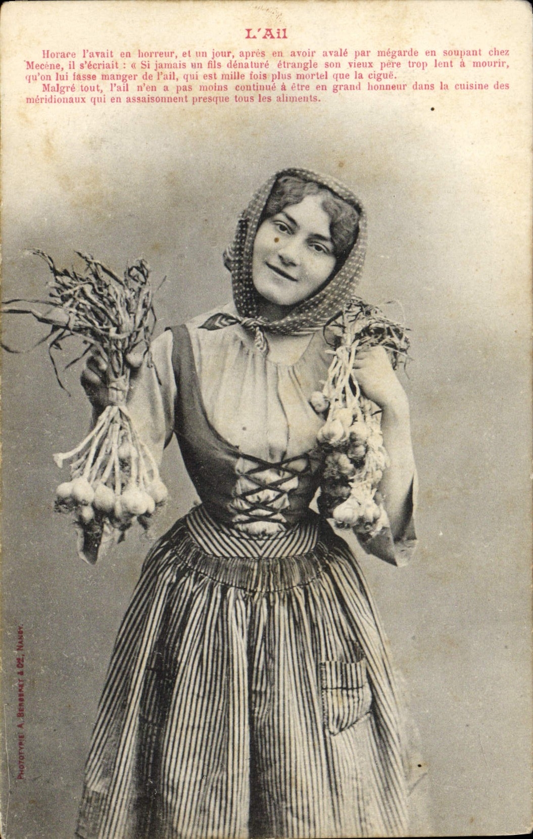 CPA Femme L'ail Folklore