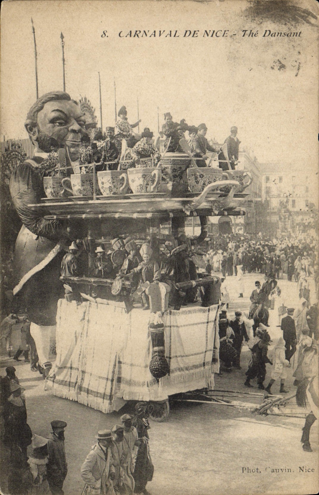 CPA Carnaval de Nice The dansant