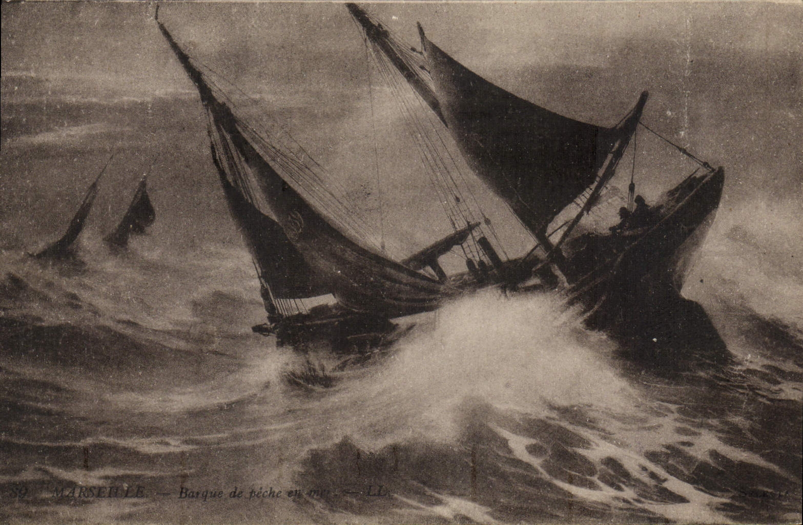 VINTAGE POSTCARD Marseilles Boat of sin at sea