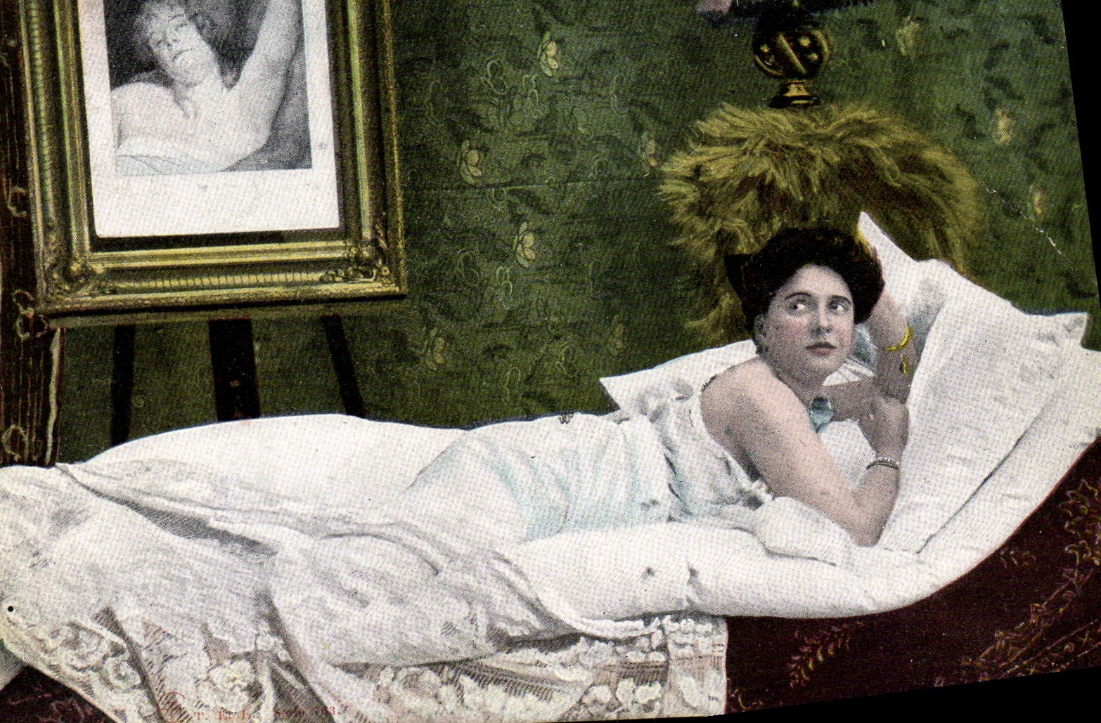 CPA Femme nu erotique 