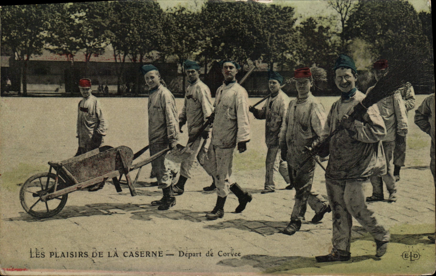 Placeres de Militaria de la POSTAL de la VENDIMIA de la salida de los cuarteles de la servidumbre