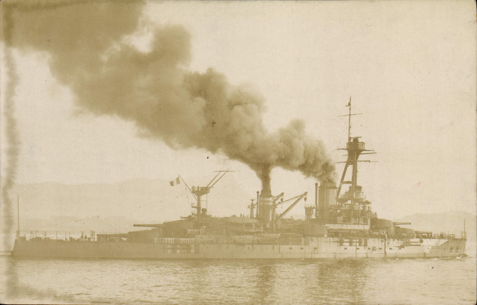 CARTE PHOTO Salins d'Hyeres 1925 Bateau de guerre