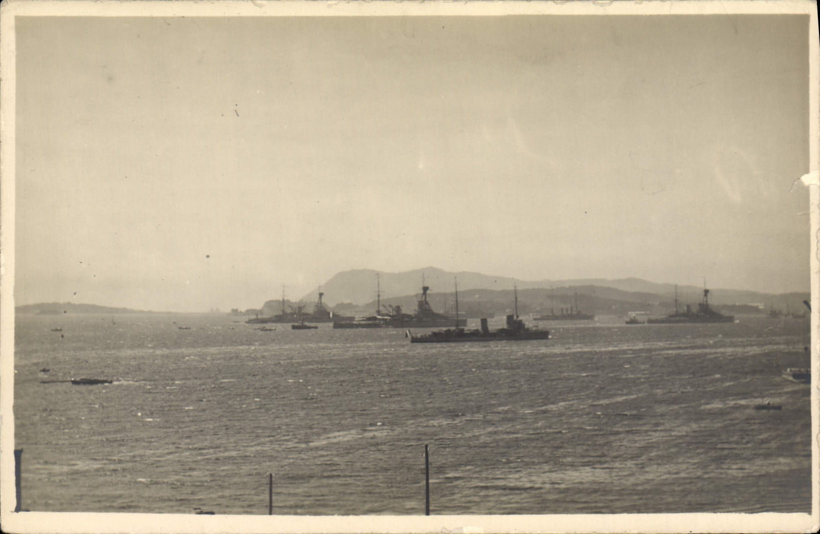 VINTAGE POSTCARD Boat X of Toulon war