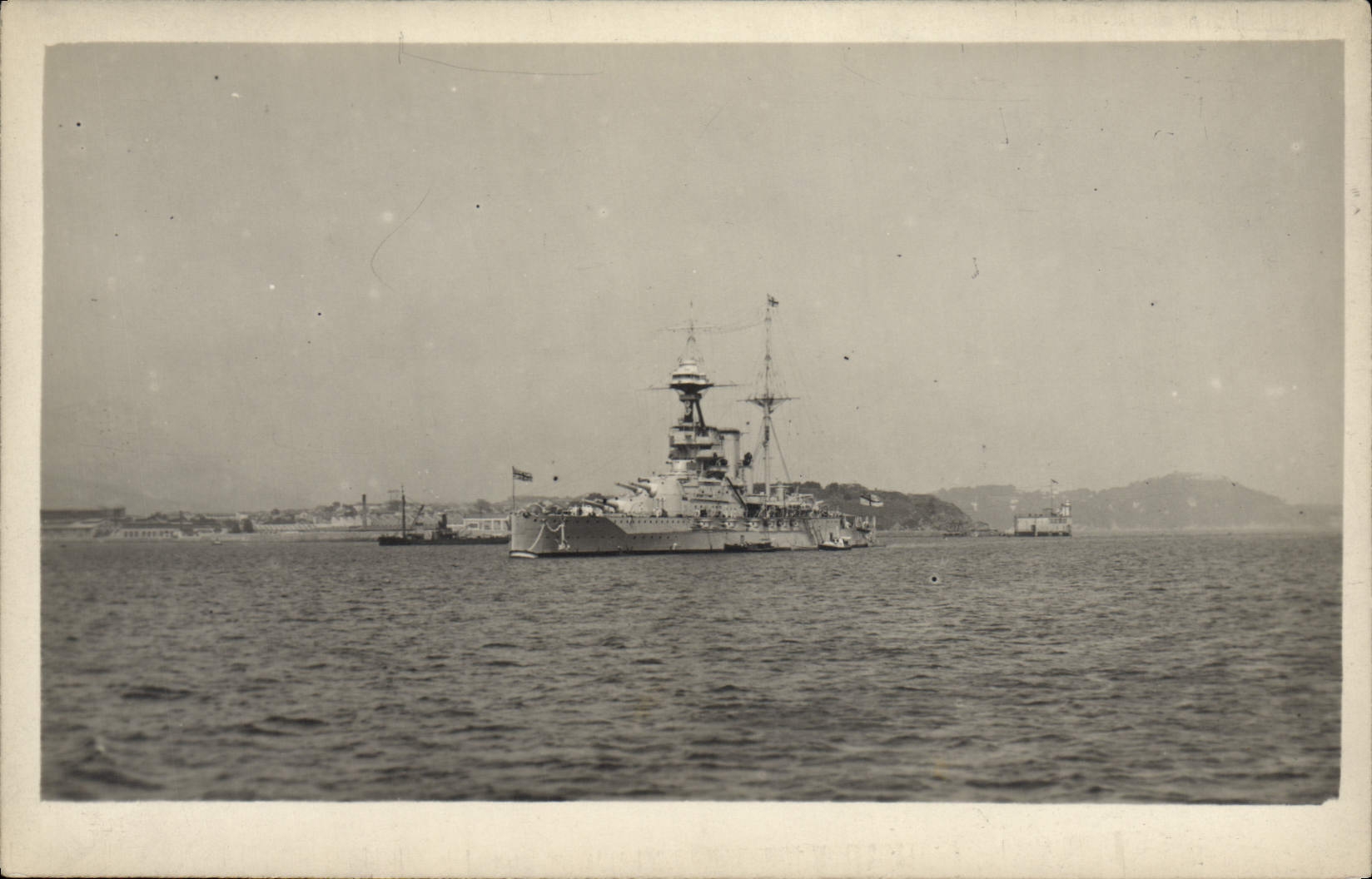 VINTAGE POSTCARD Warship Toulon