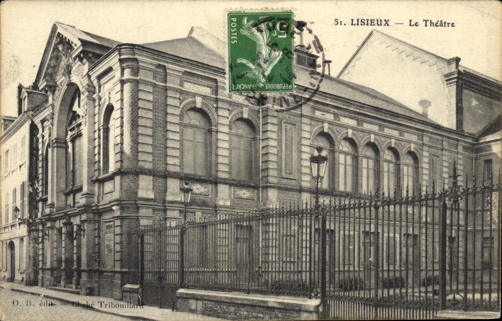 CPA Lisieux Le Theatre 