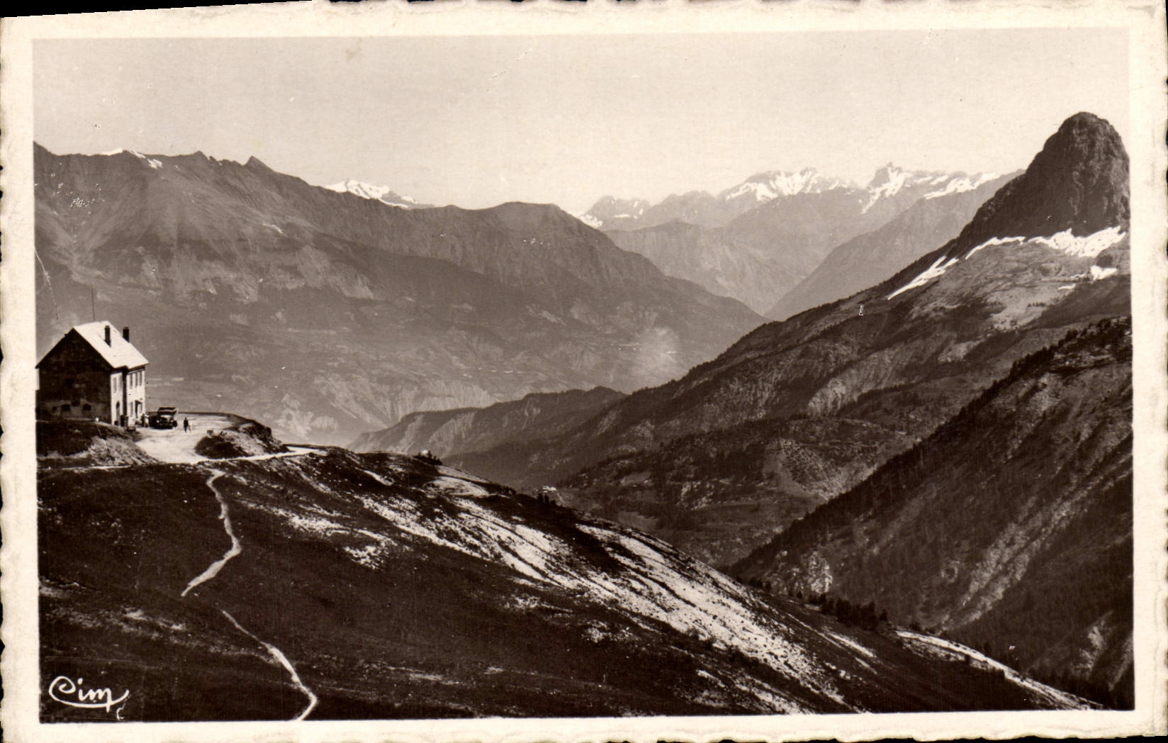 VINTAGE POSTCARD Ale Collar the refuge